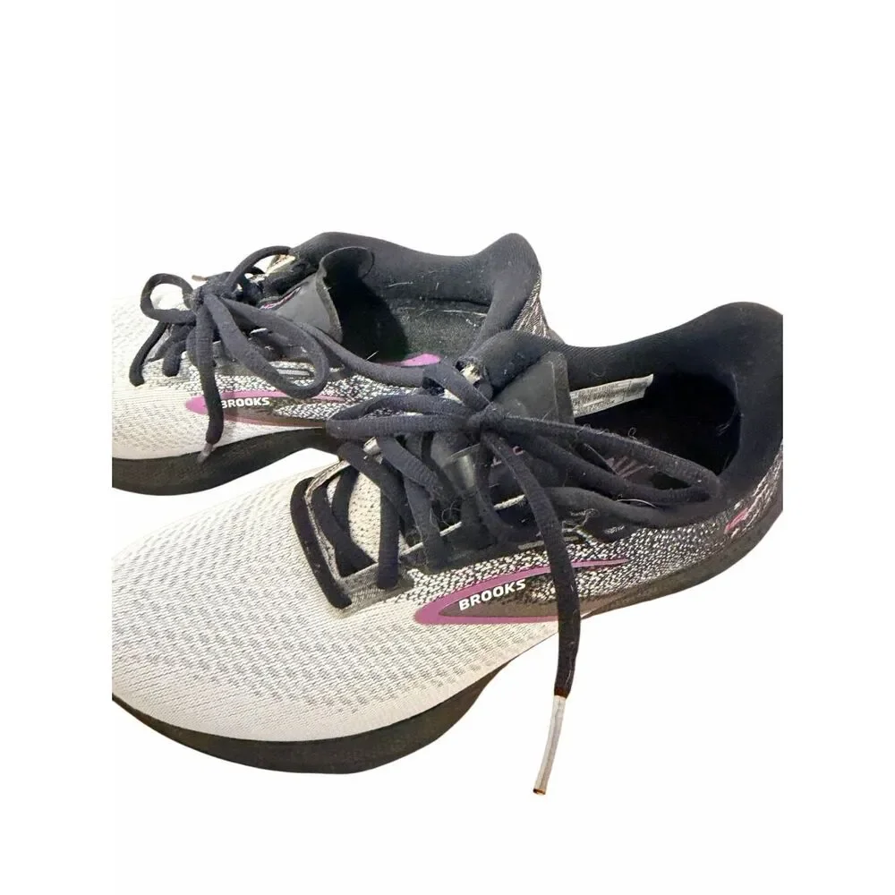 Brooks Launch 10 Women’s Running Shoes White Black Athletic Sneakers Size 7.5